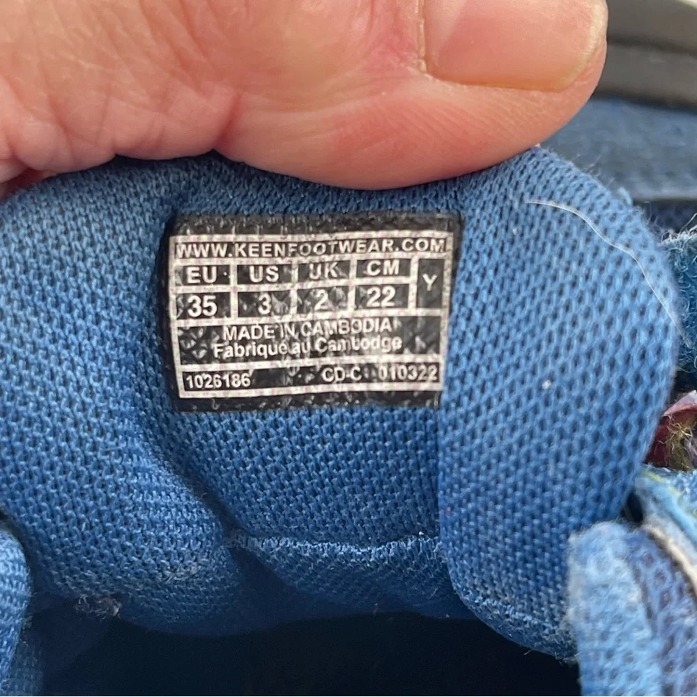 Keen Big Kids Newport H2SHO Blue & Rainbow Multi-Use Waterproof Shoes - Size 3 Y